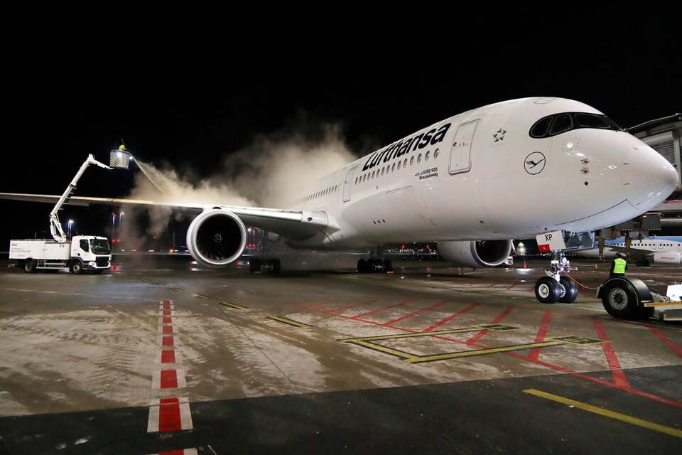Lufthansa realizó su primer vuelo a las Islas Malvinas (Fuente: EFE)