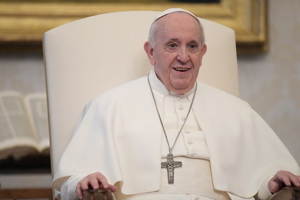 El Papa Francisco ya recibió las dos dosis de la vacunga de Pfizer contra el coronavirus. (Fuente: AFP)