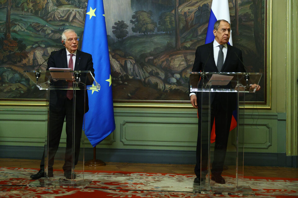 Borrell y Lavrov, juntos en Moscú después de la expulsión de los diplomáticos. (Fuente: AFP)