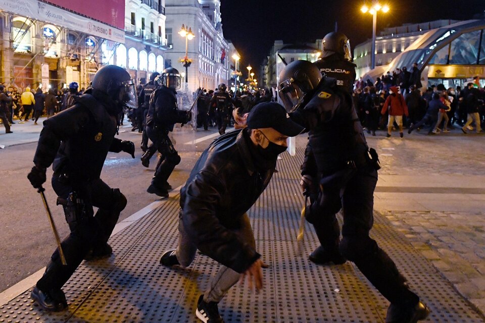 Una imagen de la represión en Madrid.  (Fuente: AFP)