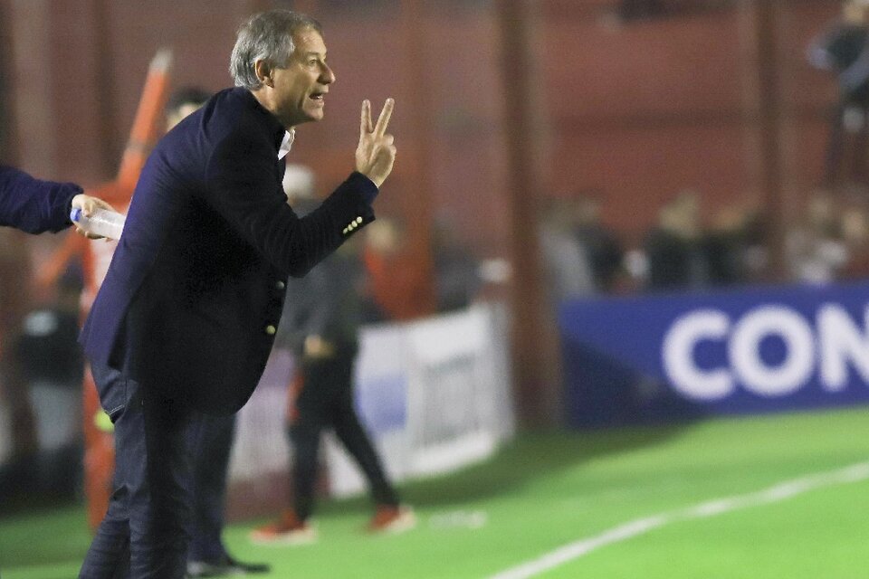 Ariel Holan continuará su carrera en Brasil, como entrenador de Santos. (Fuente: NA)