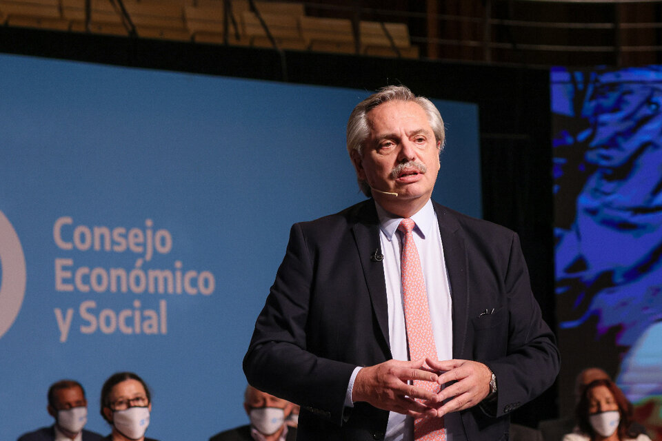 “Si seguimos haciendo lo mismo, solo obtendremos los mismos resultados", dijo el mandatario.  (Fuente: Presidencia)