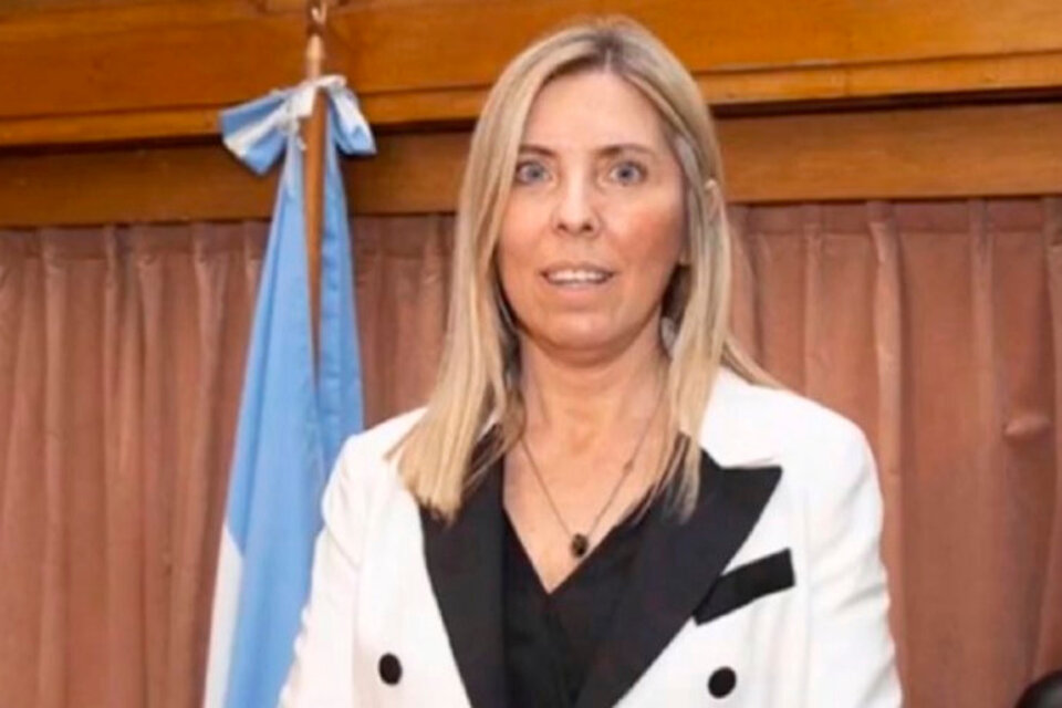 María Eugenia Capuchetti quedó al frente de las causas que investigarán al ex ministro de Salud Ginés González García por montar un supuesto vacunatorio irregular en las instalaciones de la cartera.