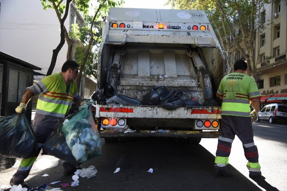 A las 6 comenzó un paro de los trabajadores de recolección de basura en la Ciudad Autónoma de Buenos Aires. (Fuente: NA)