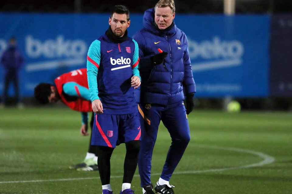 Messi y Koeman. (Fuente: NA)