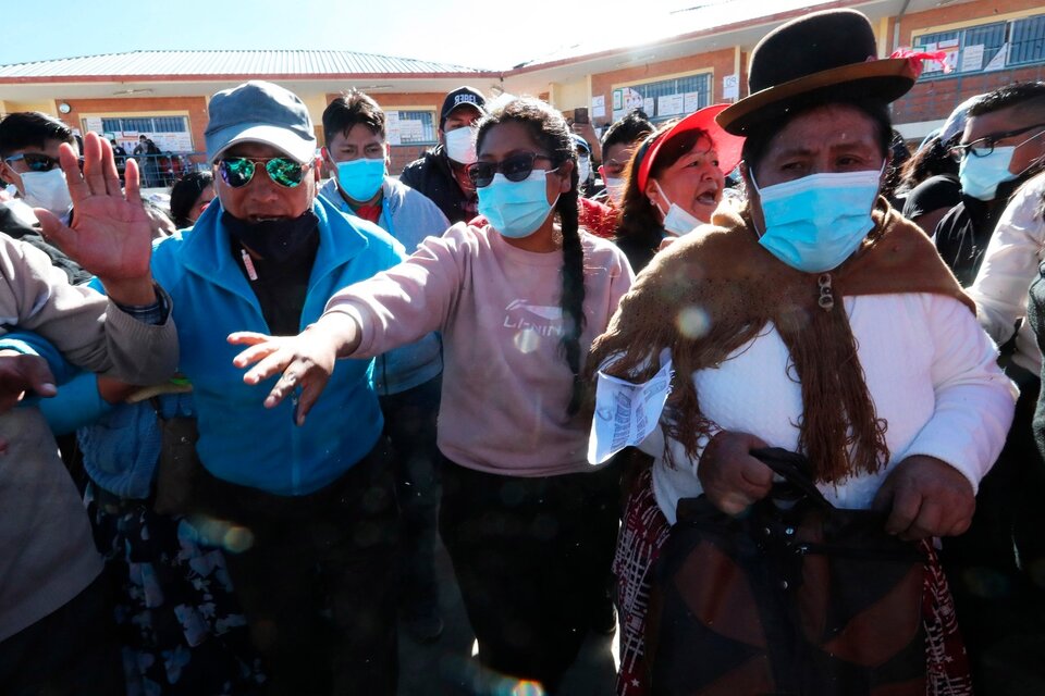 Elecciones en Bolivia: el boca de urna revela el avance de la oposición en regiones centrales (Fuente: EFE)