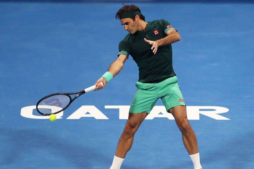 La imagen de Federer pegando su derecha, una foto que todo el tenis estaba esperando. (Fuente: ATP Tour)