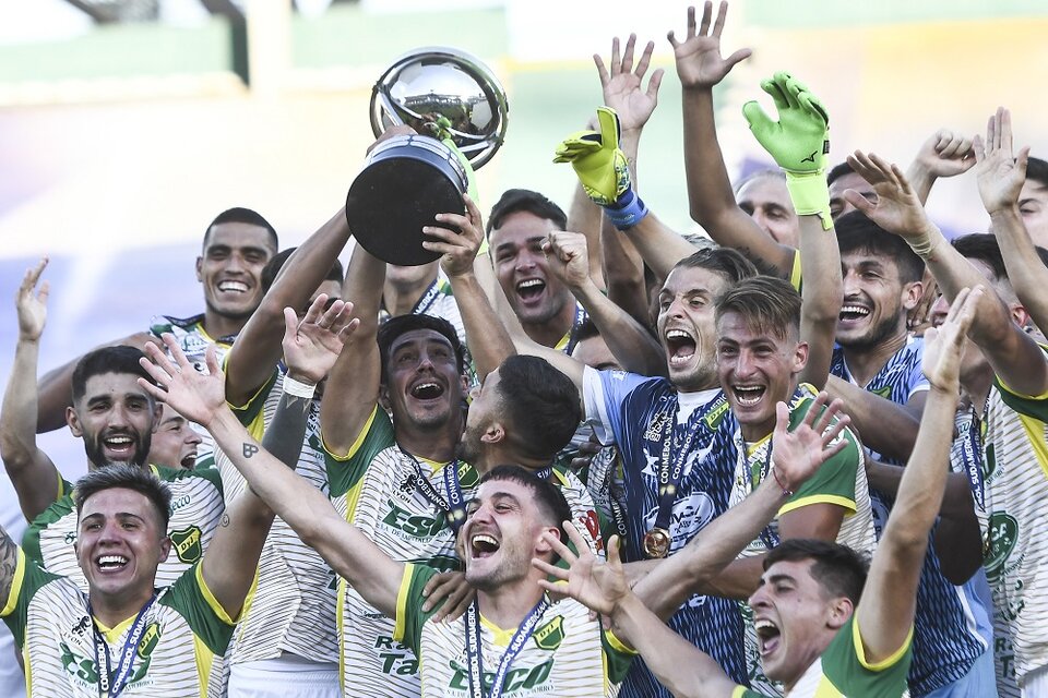 Defensa y Justicia, el campeón de la edición 2020 de la Sudamericana. (Fuente: NA)