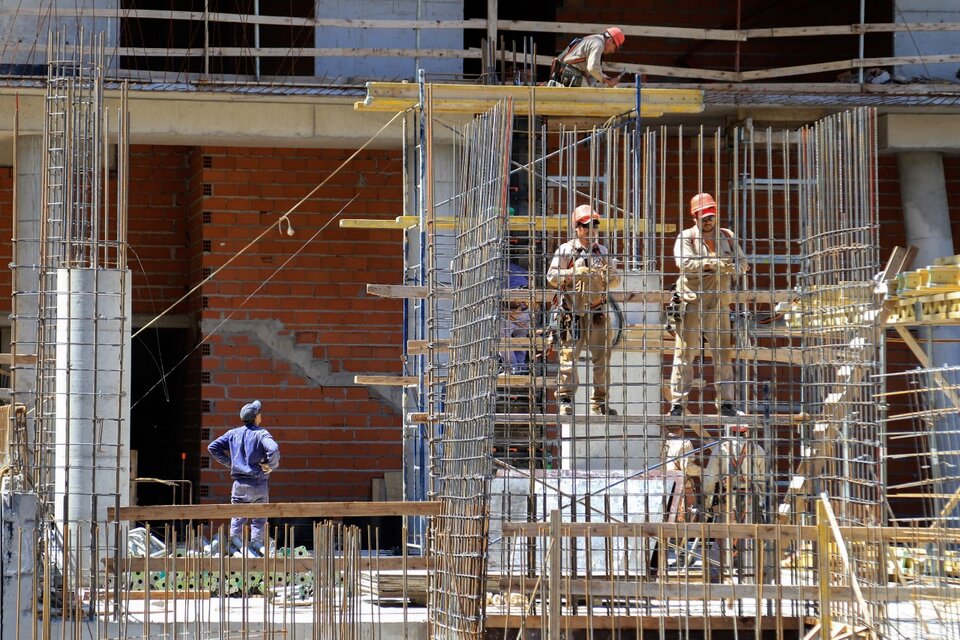 Los precios de los materiales treparon un 75% en el último año. (Fuente: NA)