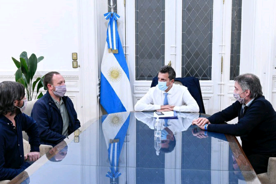 Los diputados Remy y Del Caño con Sergio Massa y Máximo Kirchner en el Congreso (Fuente: Twitter)