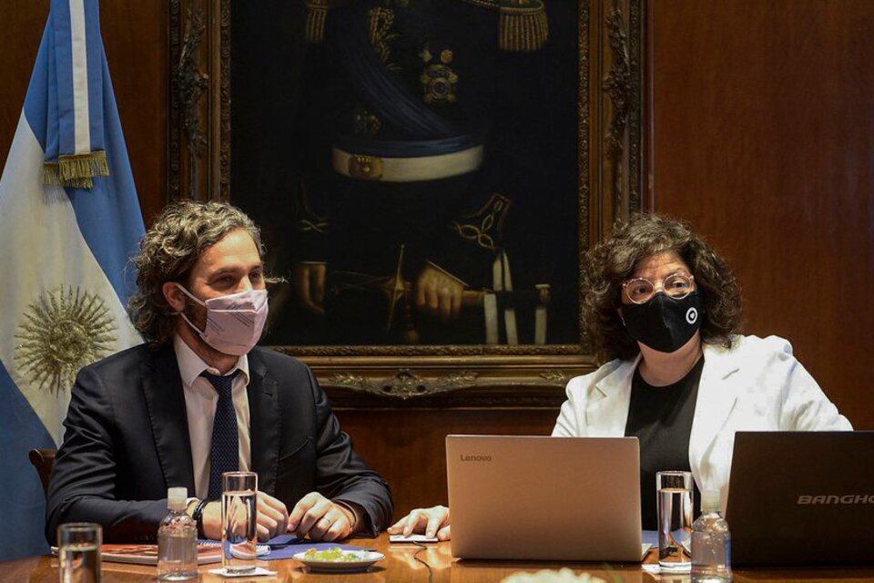 Este lunes a las 18 habrá una reunión en e Casa Rosada en la que Santiago Cafiero y l Carla Vizzotti, junto a distintos ministros y un grupo de expertos, evaluarán posibles medidas extra para controlar una eventual saturación del sistema sanitario.