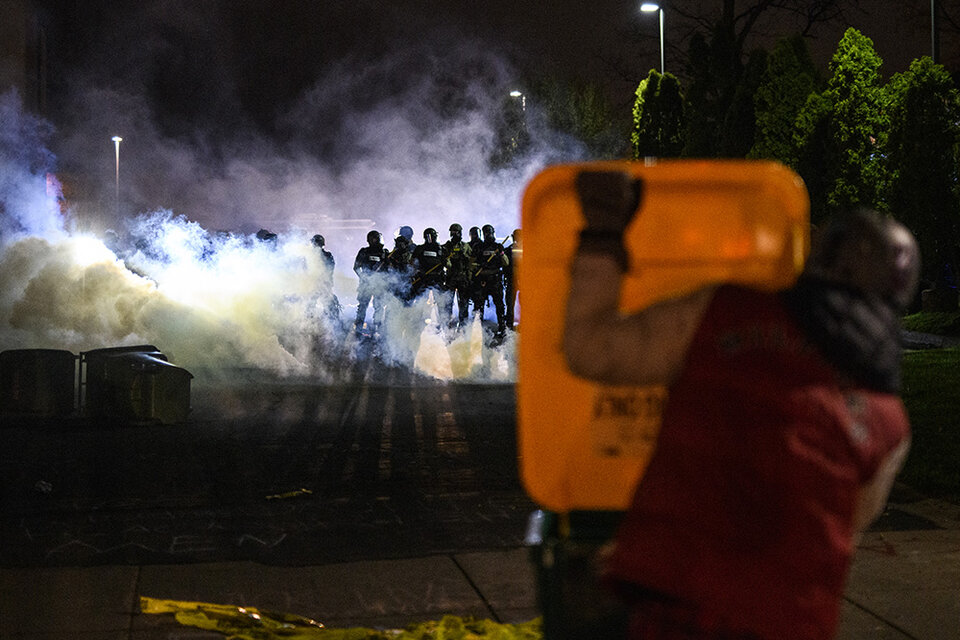 Otro crimen racista en Minneapolis dio lugar a masivas protestas (Fuente: AFP)