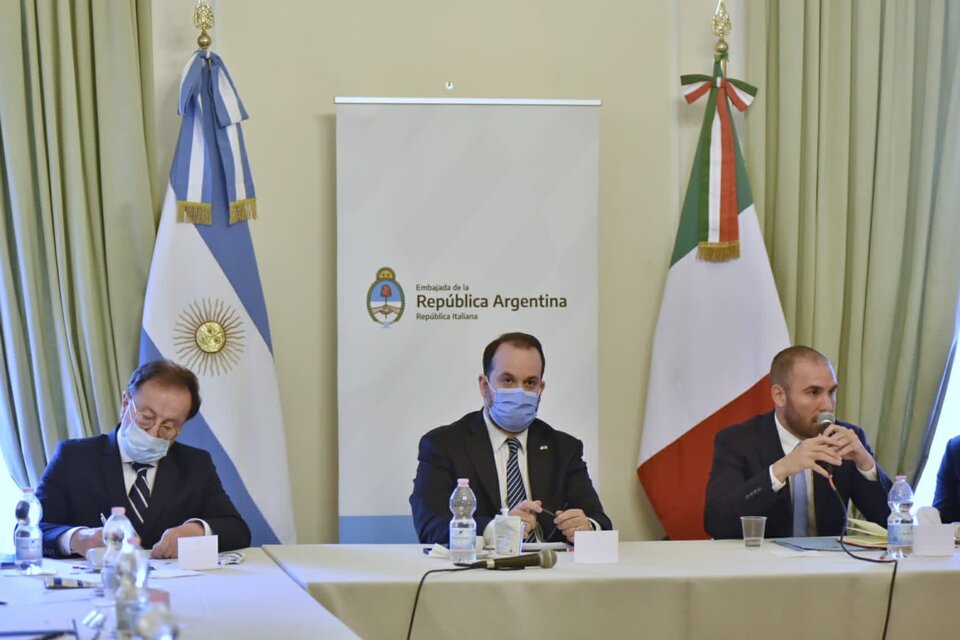 Durante su visita a Roma Guzmán encabezó un encuentro en la embajada argentina  (Fuente: Télam)