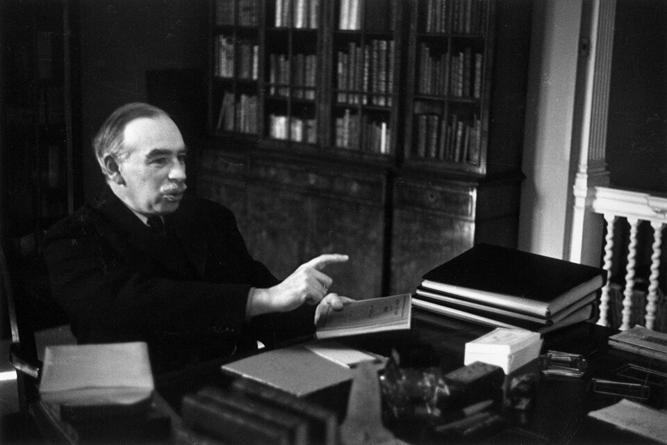 Keynes empezó a escribir su monumental obra la "Teoría General" a principios de 1932 con un equipo de jóvenes y brillantes economistas.