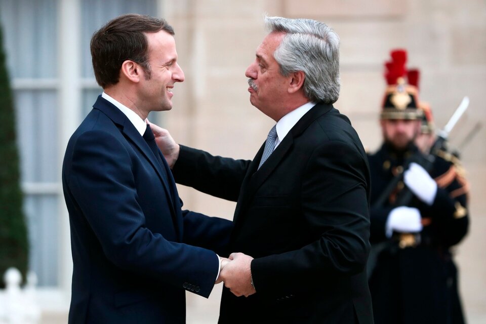 Fernández con Macron en su anterior paso por Europa