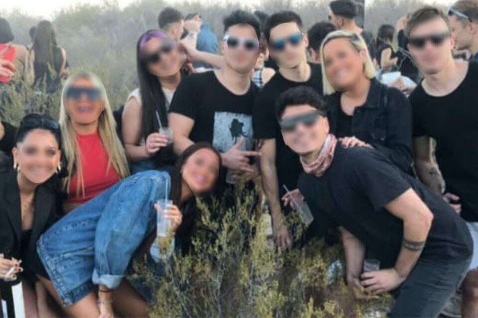 En El Challao, Mendoza, junto al aeroparque de la capital, se realizó una fiesta denunciada en redes sociales.