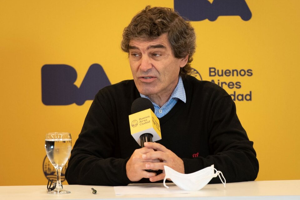 El ministro de Salud porteño, Fernán Quirós, admitió que en CABA se aplicarán nuevas restricciones si no bajan los contagios de coronavirus. (Fuente: NA)