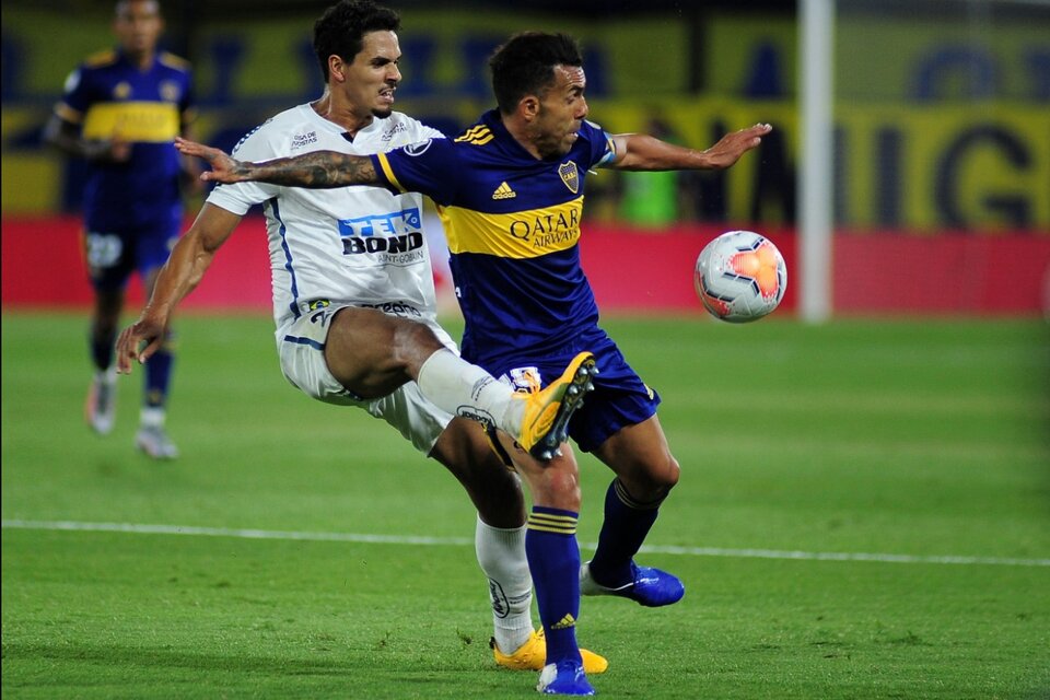 Boca-Santos reedita la semifinal que jugaron en enero pasado, con triunfo brasileño (Fuente: Fotobaires)