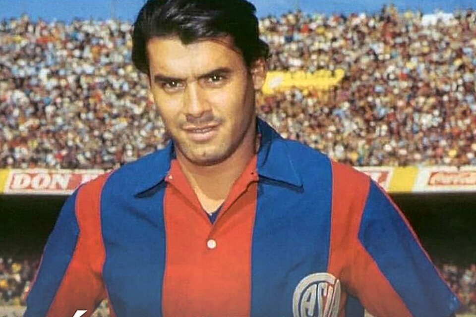 José Rafael Albrech, símbolo de la década del '70 del fútbol argentino (Fuente: Archivo El Gráfico)