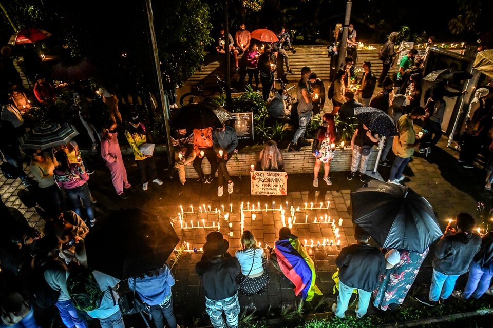 Vigilia y protesta contra el gobierno de Duque en Medellín (Fuente: AFP)
