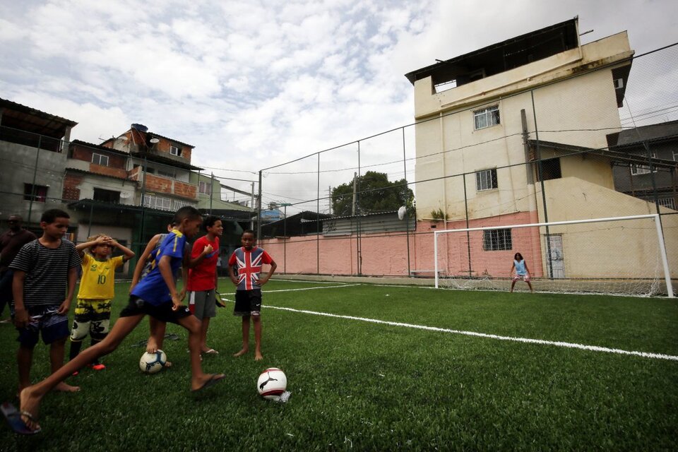 La cancha de Jacarezinho, la favela donde nació y comenzó a jugar al fútbol Romario  (Fuente: Marcos de Paula/Prefeitura do Rio)