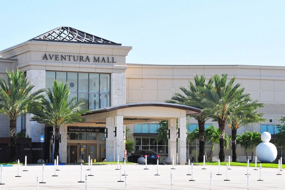 Alerta por un tiroteo en Aventura Mall, un shopping de Estados Unidos 