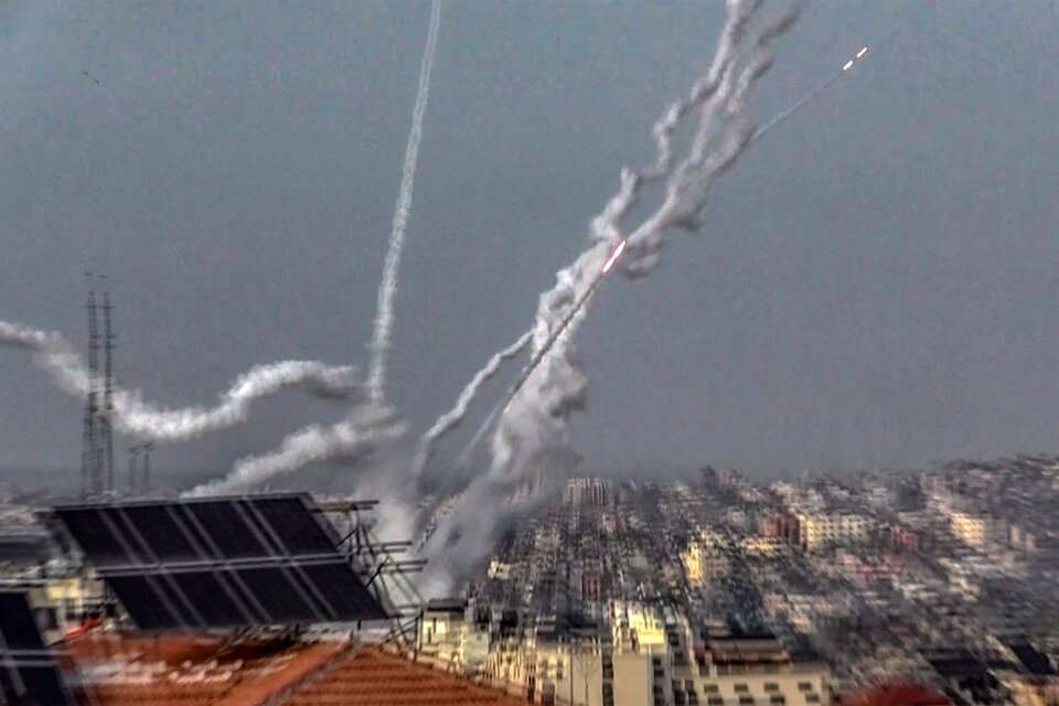 Cohetes desde Gaza, bombardeos desde Israel (Fuente: EFE)