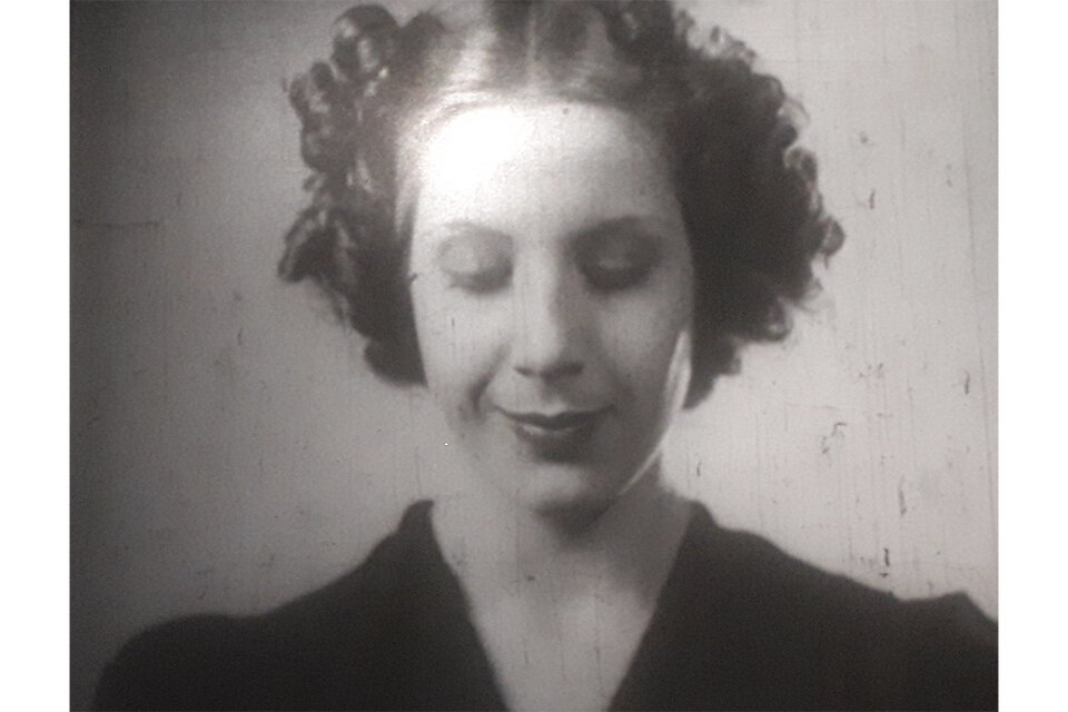 Apareció el debut "perdido" de Evita como actriz