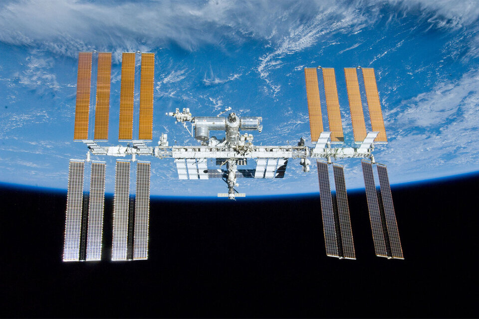 La agencia espacial rusa filmará la primera  película de la historia en la Estación Espacial Internacional.
