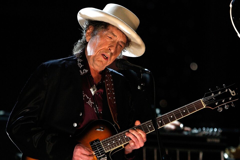 En 1941 nace Bob Dylan en Duluth, Minesota. Uno de los más importantes e influyentes cantautores llega al mundo como Robert Allen Zimmerman. (Fuente: AFP)