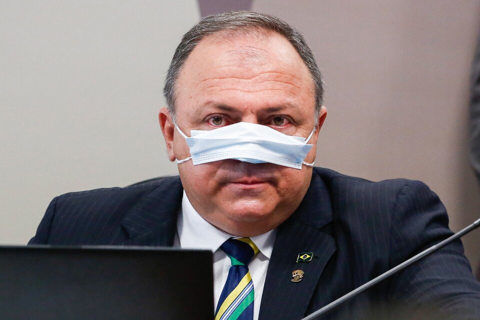 Durantesu comparencia ante el Congreso la tensión de Pazuello era evidente. (Fuente: AFP)
