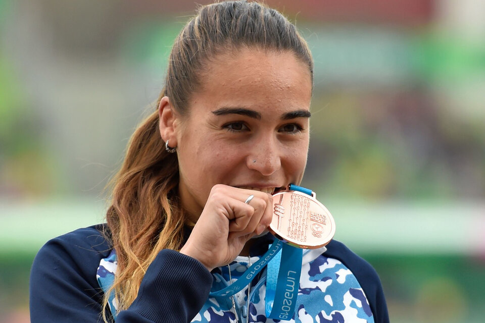 La corredora Belén Casetta cuando obtuvo una medalla (Fuente: NA)