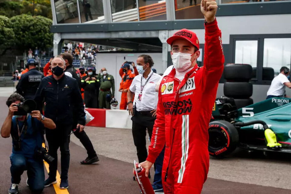 Charles Leclerc (Ferrari), festeja en Mónaco. (Fuente: AFP)