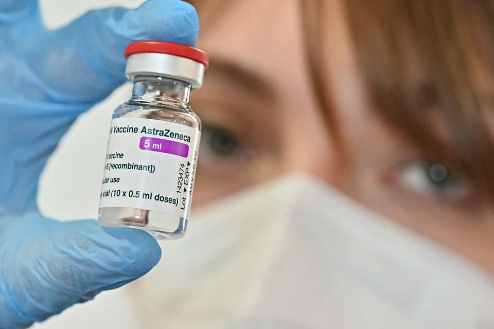 La Argentina recibió este miércoles otras 657.000 dosis de la vacuna de Oxford-AstraZeneca. (Fuente: AFP)
