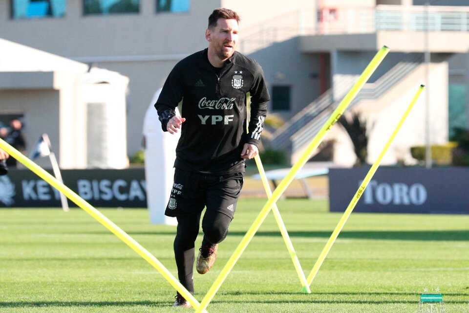 Messi se entrenó en Ezeiza (Fuente: Prensa AFA)