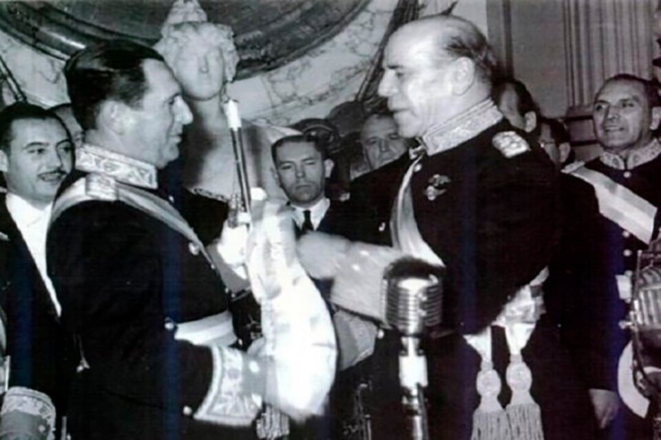 En 1946 Juan Domingo Perón asume su primera presidencia, tras haber sido elegido con más del 52% de los votos.