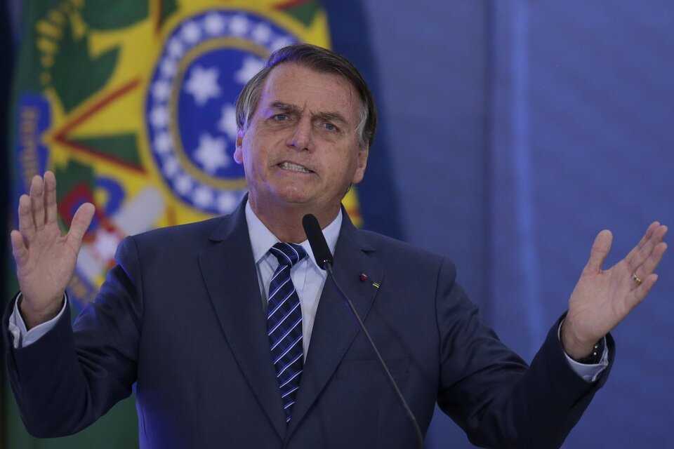 Afirman con pruebas que Bolsonaro demoró la compra de vacunas intencionalmente