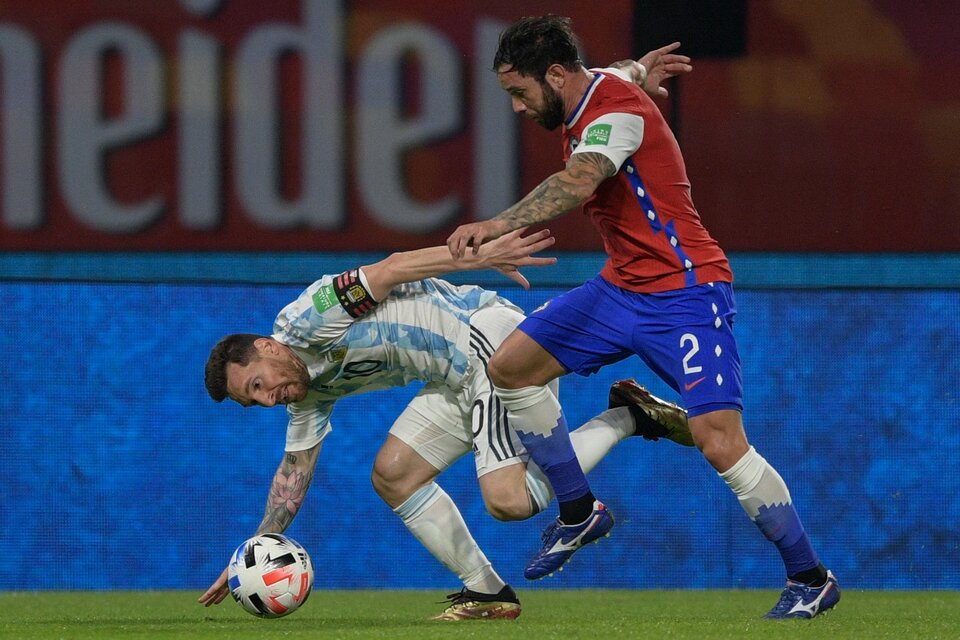 Messi fue maltratado por los chilenos (Fuente: AFP)