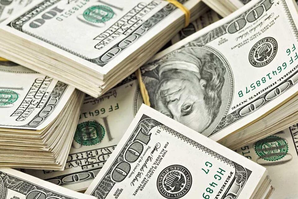 En el Banco Central estiman que el año cerrará con 5500 millones de dólares de saldo a favor de sus intervenciones en el mercado.