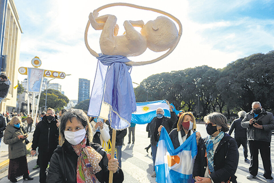 Las amenazas incluyeron la difusión de datos personales. (Fuente: NA)