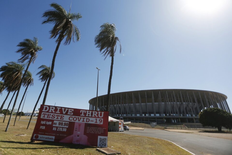El estadio de Brasilia era un vacunatorio (Fuente: Xinhua)