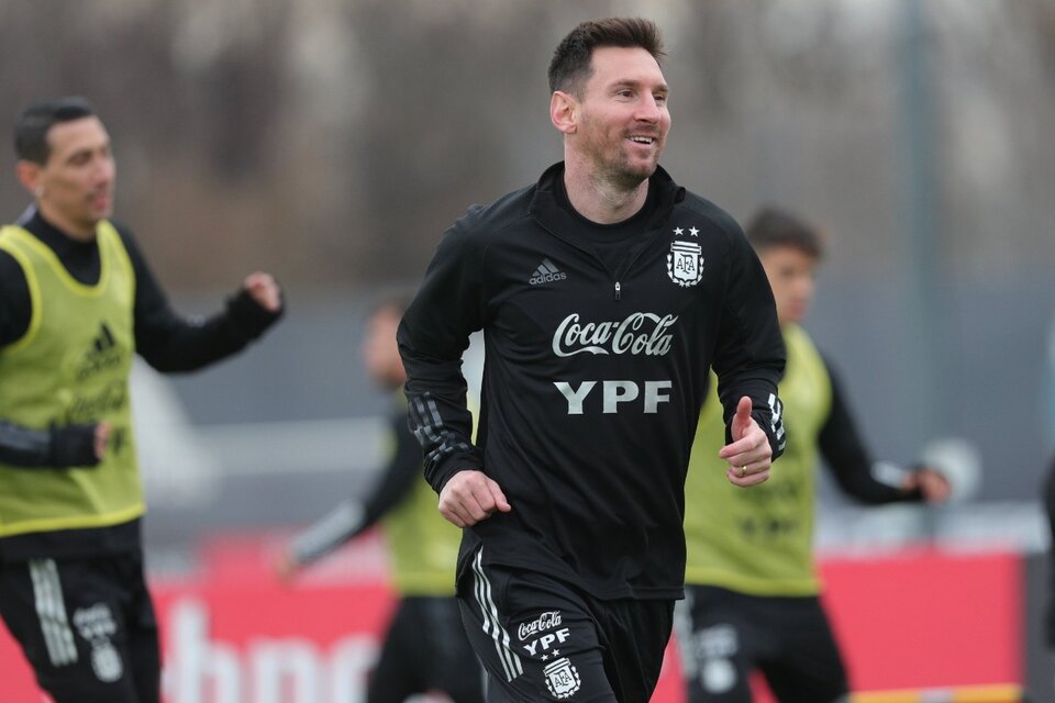 Messi, siempre protagonista, aunque no juegue (Fuente: Prensa AFA)