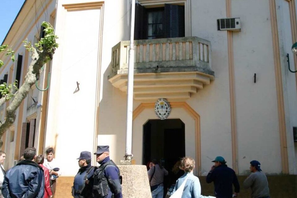 La comisaría 1ª de Quilmes, donde en 2004 cuatro adolescentes detenidos murieron quemados en un incendio.