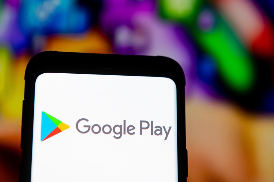Google Play eliminó 9 aplicaciones para Android que robaban contraseñas de Facebook. (Fuente: AFP)