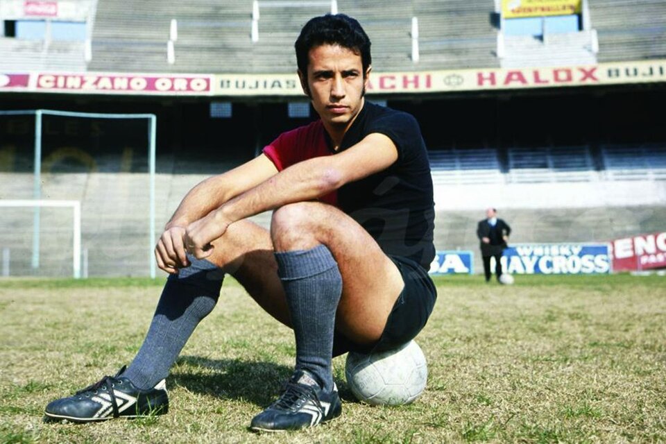 Alfredo Domingo Obberti, máximo goleador del Metropolitano '68 y el Nacional '71 (Fuente: Archivo El Gráfico)