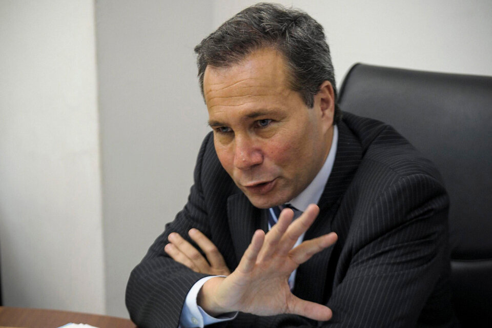 Según la denuncia, Santos amenazaba a Cocucci “con armas, videos  y mensajes anónimos”  para que no contara que cobraba por sus servicios prestados al fiscal Alberto Nisman. (Fuente: Télam)