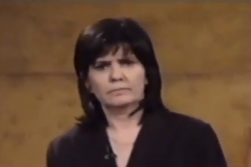 En 2003, Patricia Bullrich le recordó a Mauricio Macri que el Correo debía pagar su deuda.