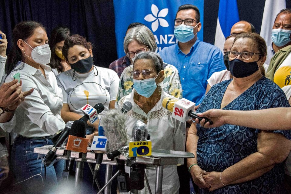 Conferencia de prensa en Managua de las madres de los dos líderes estudiantiles detenidos. (Fuente: AFP)