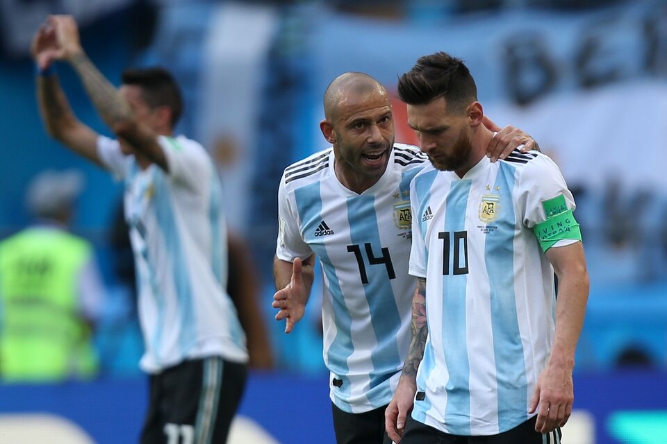 Mascherano y Messi, cuando compartían el sueño de llevar a Argentina a un título (Fuente: NA)