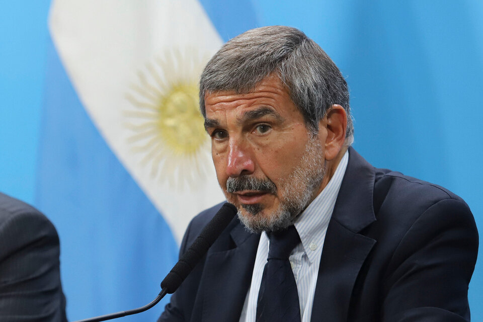 El ministro de Ciencia, Roberto Salvarezza, destacó la importancia del estudio científico argentino sobre la Sputnik V. (Fuente: NA)